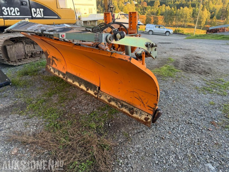 2000 Hydrac LB 300 Snøskjær - Lauksaimniecības tehnika: foto 1 2000 Hydrac LB 300 Snøskjær - Lauksaimniecības tehnika: foto 1