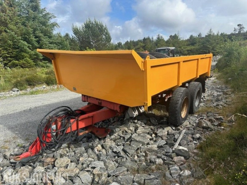 Lauksaimniecības tehnika 2007 PRONAR T679/2: foto 1