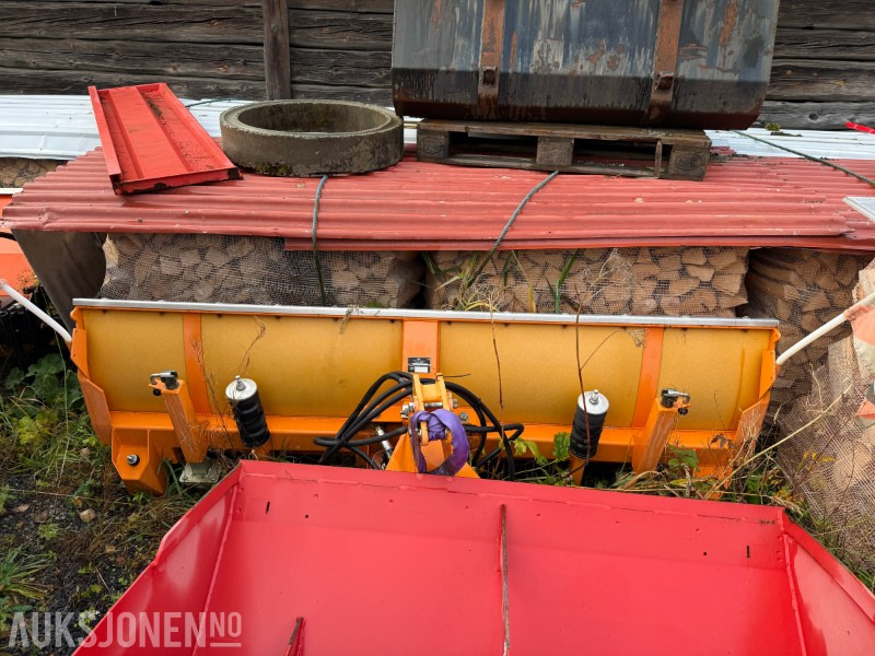 2008 ZAUGG AG Eggiwil (Sveits) G8K-240 snøskjær / snøplog - Lauksaimniecības tehnika: foto 1 2008 ZAUGG AG Eggiwil (Sveits) G8K-240 snøskjær / snøplog - Lauksaimniecības tehnika: foto 1