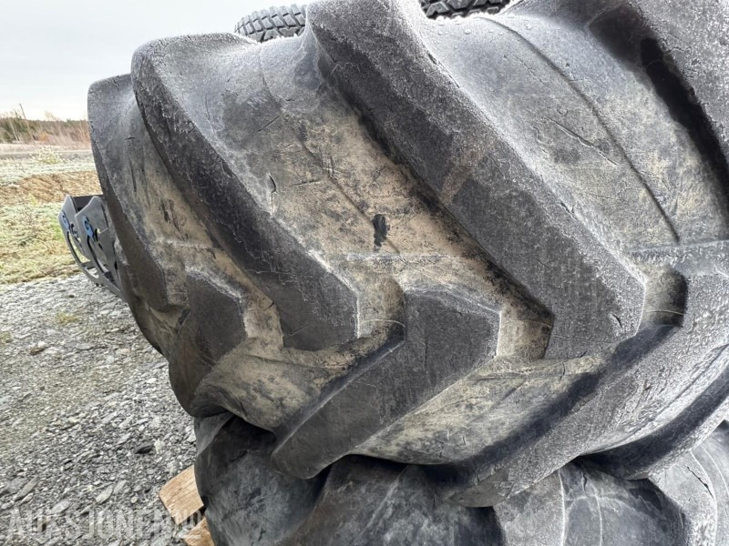 2017 Michelin XMCL 480/70 R24 – 2 stk brukte traktordekk - Lauksaimniecības tehnika: foto 3 2017 Michelin XMCL 480/70 R24 – 2 stk brukte traktordekk - Lauksaimniecības tehnika: foto 3
