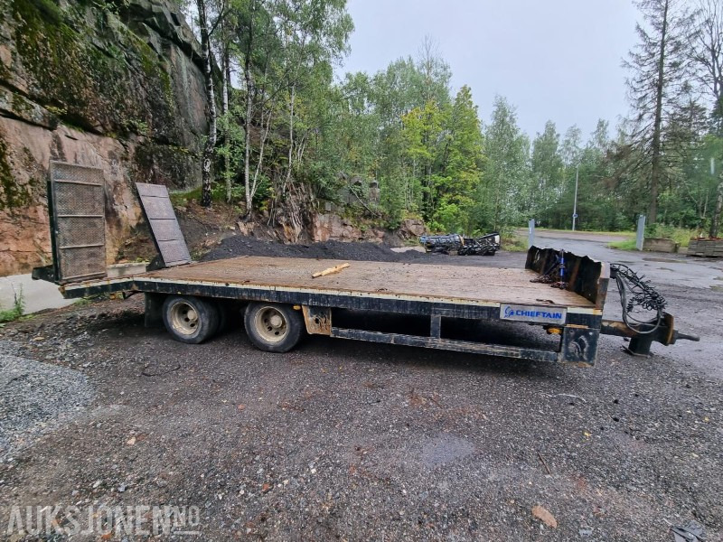 2018 Chieftain maskinhenger Fast Tow Low Loader - Lauksaimniecības tehnika: foto 2 2018 Chieftain maskinhenger Fast Tow Low Loader - Lauksaimniecības tehnika: foto 2