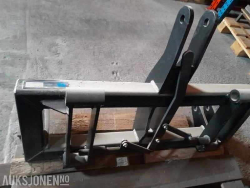 2024 3 Punkt adapter med Trimafeste - Lauksaimniecības tehnika: foto 3 2024 3 Punkt adapter med Trimafeste - Lauksaimniecības tehnika: foto 3