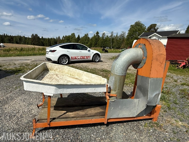 Bærrensker til traktor - brukt til solbær - Lauksaimniecības tehnika: foto 4 Bærrensker til traktor - brukt til solbær - Lauksaimniecības tehnika: foto 4