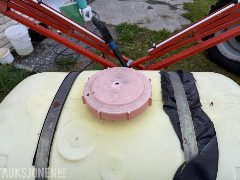 Hardi Åkersprøyte - Lauksaimniecības tehnika: foto 4 Hardi Åkersprøyte - Lauksaimniecības tehnika: foto 4