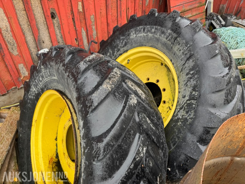 Hjulsett til John Deere 540/65 R28 - Lauksaimniecības tehnika: foto 1 Hjulsett til John Deere 540/65 R28 - Lauksaimniecības tehnika: foto 1
