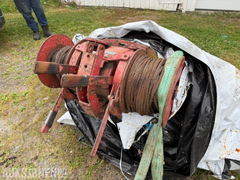 Igland 3,5 T. vinsj - Lauksaimniecības tehnika: foto 1 Igland 3,5 T. vinsj - Lauksaimniecības tehnika: foto 1