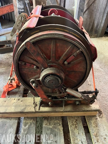 Igland vinsjpakke - 8000 og 4002 - Lauksaimniecības tehnika: foto 3 Igland vinsjpakke - 8000 og 4002 - Lauksaimniecības tehnika: foto 3