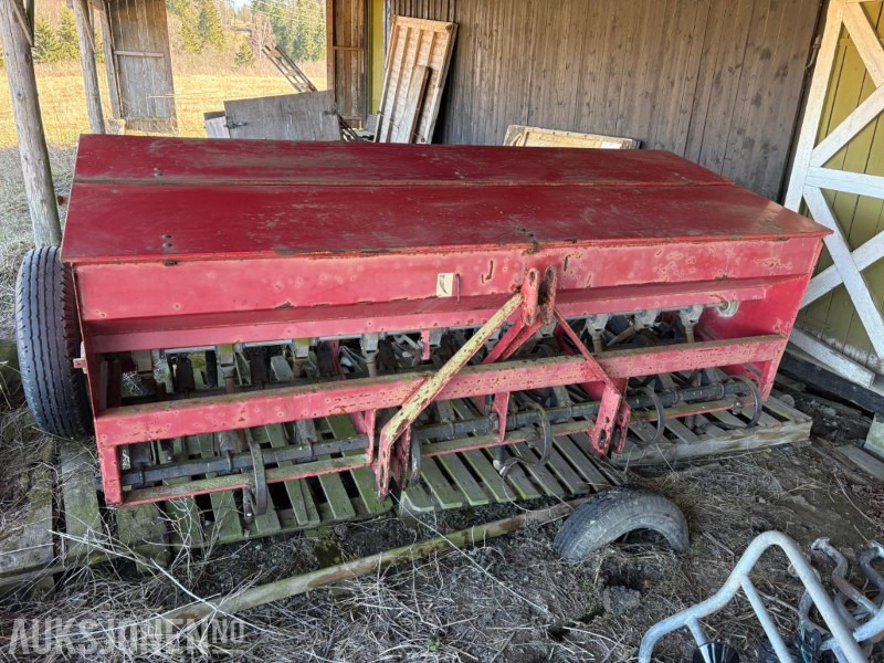 Junkkari Simulta 2500 såmaskin. Kombi maskin. - Lauksaimniecības tehnika: foto 1 Junkkari Simulta 2500 såmaskin. Kombi maskin. - Lauksaimniecības tehnika: foto 1