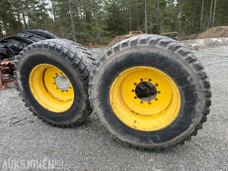 Nokian tri2 540/65R30 vinterhjul - Lauksaimniecības tehnika: foto 1 Nokian tri2 540/65R30 vinterhjul - Lauksaimniecības tehnika: foto 1