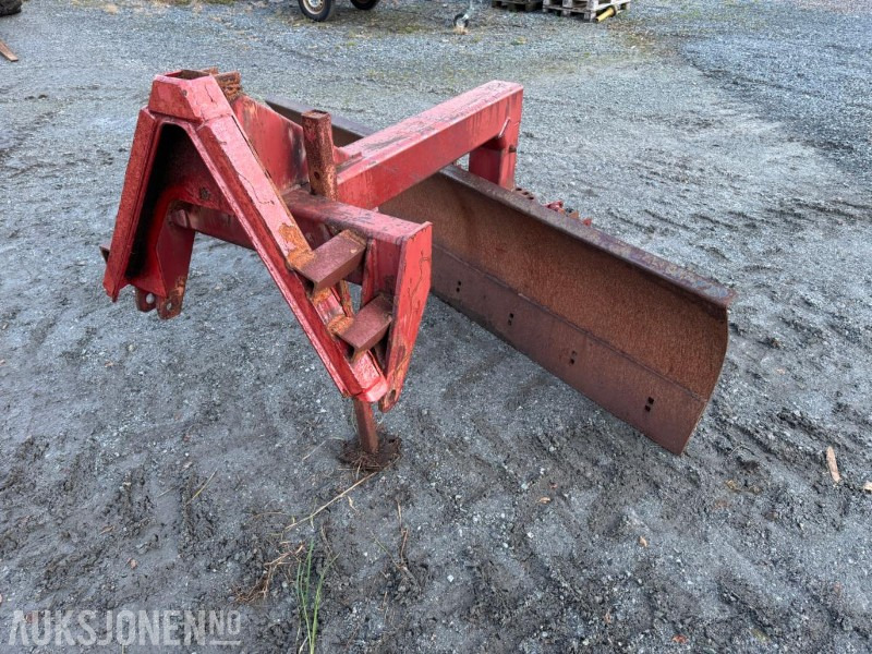 Skjær til traktor - Lauksaimniecības tehnika: foto 4 Skjær til traktor - Lauksaimniecības tehnika: foto 4