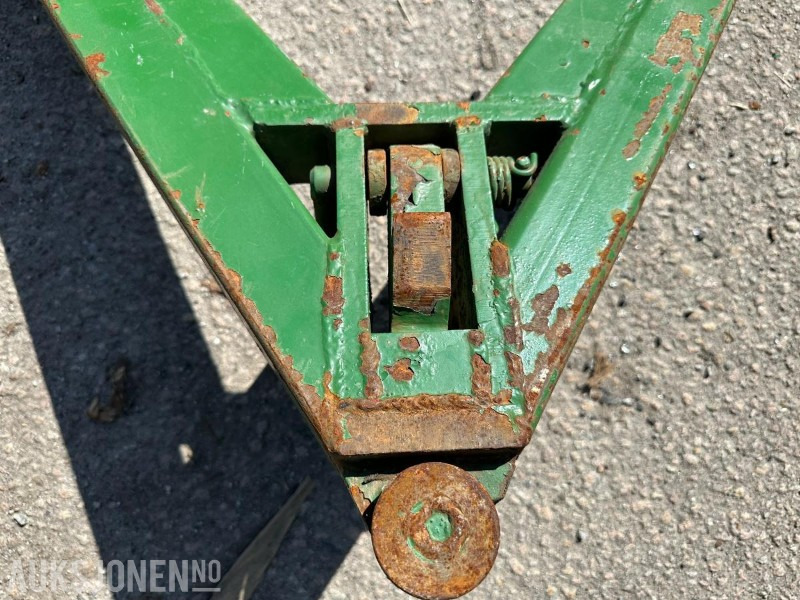 Triangel redskaps feste til traktor - Lauksaimniecības tehnika: foto 3 Triangel redskaps feste til traktor - Lauksaimniecības tehnika: foto 3