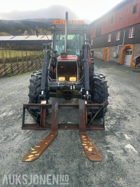 MASSEY FERGUSON 3090 MED FRONTLASTER / PALLEGAFFLER - Traktors: foto 3 MASSEY FERGUSON 3090 MED FRONTLASTER / PALLEGAFFLER - Traktors: foto 3