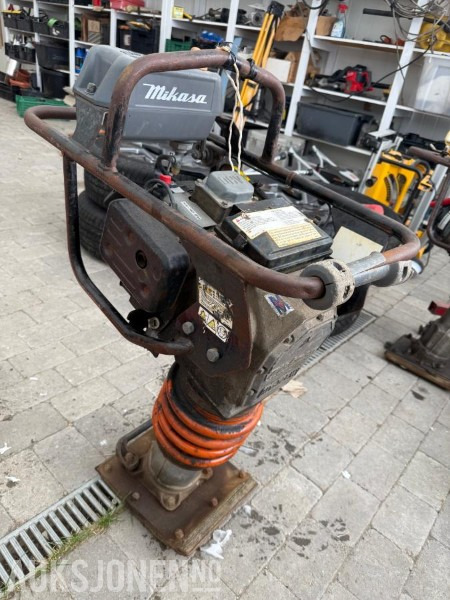 Mikasa MT-72Fw - Stamper - Veltnis: foto 4 Mikasa MT-72Fw - Stamper - Veltnis: foto 4