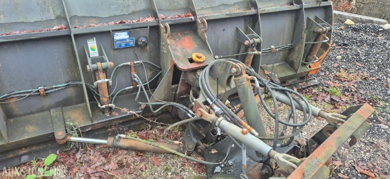 2004 Steinsland KBS 3300 brøyteskjær - Papildaprīkojums - Celtniecības tehnika: foto 3 2004 Steinsland KBS 3300 brøyteskjær - Papildaprīkojums - Celtniecības tehnika: foto 3