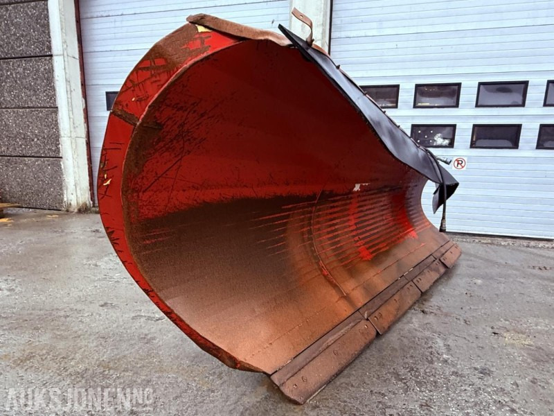 2011 Siljum Mekan Snøskjær Tornado 3700 KK - Volvo BM feste - Papildaprīkojums - Celtniecības tehnika: foto 3 2011 Siljum Mekan Snøskjær Tornado 3700 KK - Volvo BM feste - Papildaprīkojums - Celtniecības tehnika: foto 3