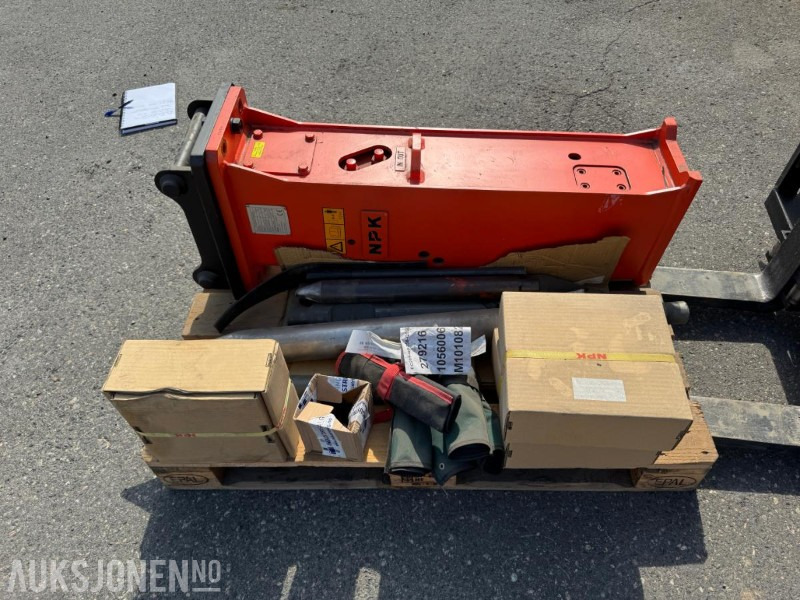 2022 NPK Hydraulisk Hammer PH-3 S40 - Papildaprīkojums - Celtniecības tehnika: foto 1 2022 NPK Hydraulisk Hammer PH-3 S40 - Papildaprīkojums - Celtniecības tehnika: foto 1