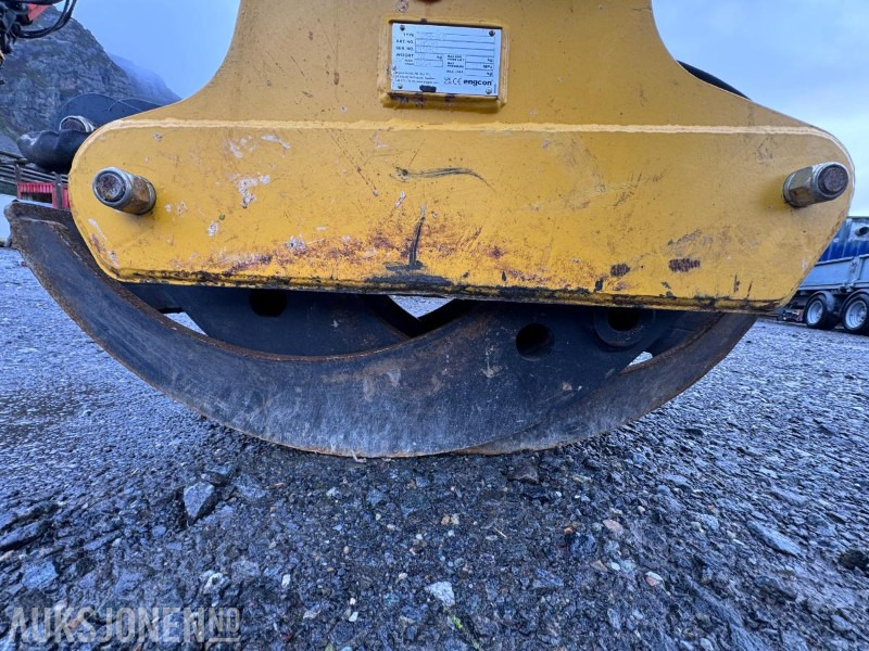 Papildaprīkojums - Celtniecības tehnika 2024 Engcon TG25HD-S40 Tømmerklo / Tømmerklype - Nesten ikke brukt - S40 feste: foto 9 Papildaprīkojums - Celtniecības tehnika 2024 Engcon TG25HD-S40 Tømmerklo / Tømmerklype - Nesten ikke brukt - S40 feste: foto 9