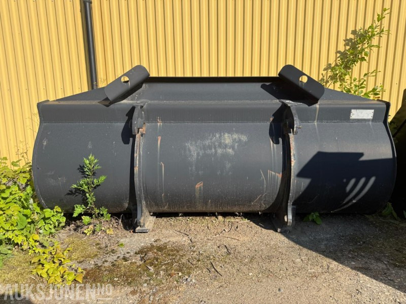 JCB skuff m/BM feste. - Papildaprīkojums - Celtniecības tehnika: foto 3 JCB skuff m/BM feste. - Papildaprīkojums - Celtniecības tehnika: foto 3