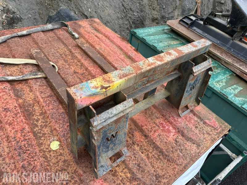 Pallegafler med bobcatfeste - Papildaprīkojums - Celtniecības tehnika: foto 1 Pallegafler med bobcatfeste - Papildaprīkojums - Celtniecības tehnika: foto 1