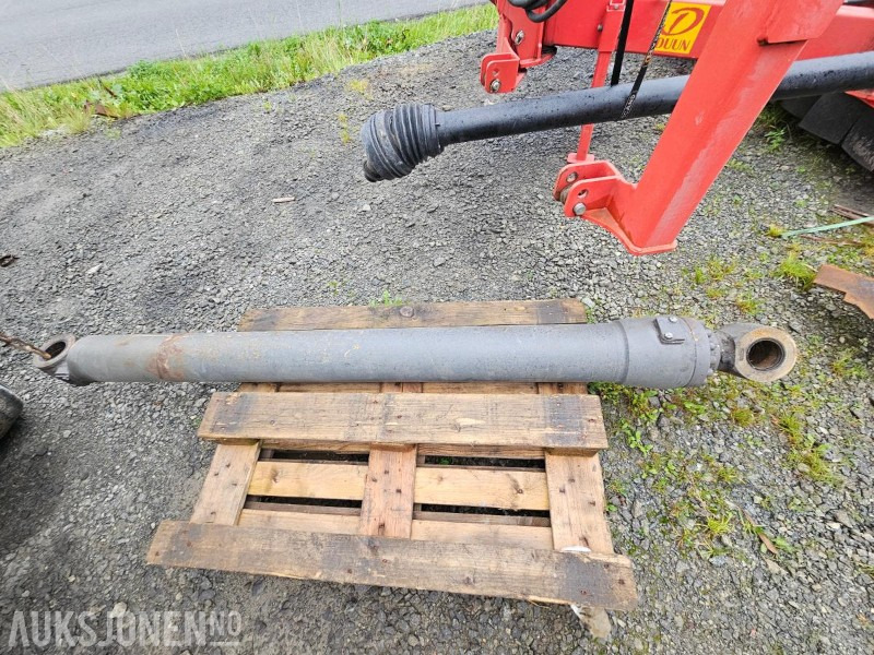 Stikkesylinder til Gravemaskin - Volvo EC290 - Papildaprīkojums - Celtniecības tehnika: foto 2 Stikkesylinder til Gravemaskin - Volvo EC290 - Papildaprīkojums - Celtniecības tehnika: foto 2