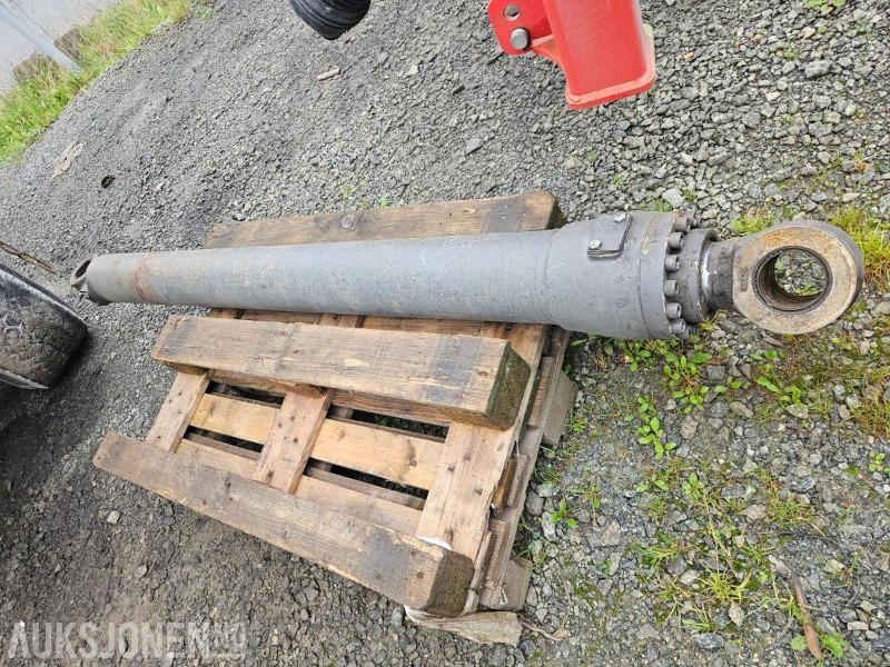 Stikkesylinder til Gravemaskin - Volvo EC290 - Papildaprīkojums - Celtniecības tehnika: foto 1 Stikkesylinder til Gravemaskin - Volvo EC290 - Papildaprīkojums - Celtniecības tehnika: foto 1