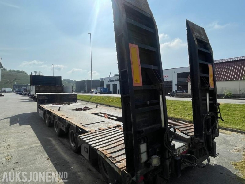 2012 FERRO-TRAILER MASKINTRALLE - 4 AKSLET - MED HYD.BREDDING - UTTREKK - HYD.KJØREBROER - TILLATT TOTALVEKT: 66000 KG. - Piekabe: foto 5 2012 FERRO-TRAILER MASKINTRALLE - 4 AKSLET - MED HYD.BREDDING - UTTREKK - HYD.KJØREBROER - TILLATT TOTALVEKT: 66000 KG. - Piekabe: foto 5