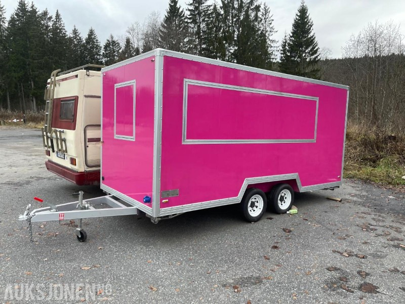 2025 HELT NY - 4,5m Food Truck - Piekabe: foto 1 2025 HELT NY - 4,5m Food Truck - Piekabe: foto 1