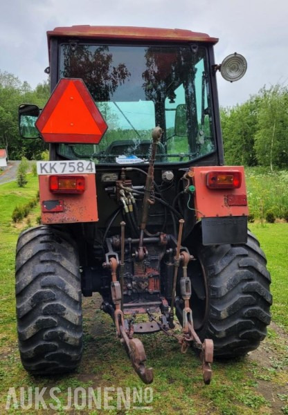 Traktor - 2001 Belarus 320 - Traktors: foto 2 Traktor - 2001 Belarus 320 - Traktors: foto 2