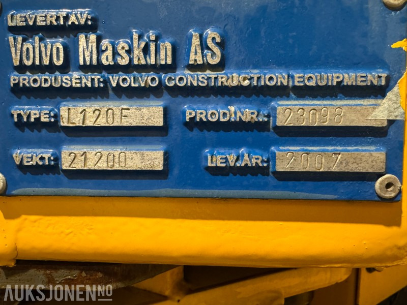 Riteņu iekrāvējs VOLVO L120F HJULLASTER MED SKUFFE, SENTRALSMØRING OG 2 SETT HJUL: foto 19