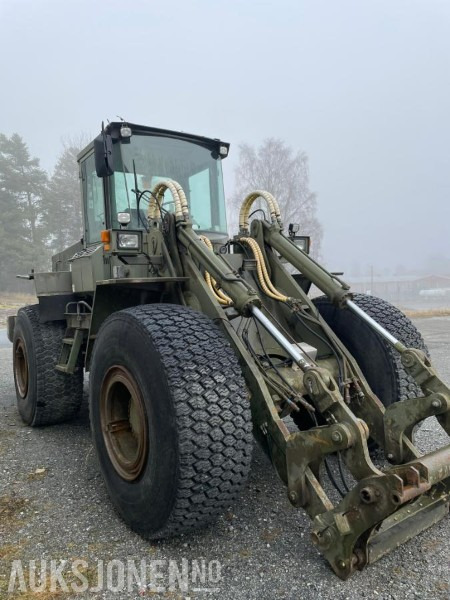 Volvo L120B hjullaster 1999 - Riteņu iekrāvējs: foto 2 Volvo L120B hjullaster 1999 - Riteņu iekrāvējs: foto 2