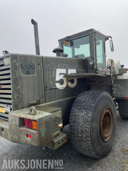 Volvo L120B hjullaster 1999 - Riteņu iekrāvējs: foto 4 Volvo L120B hjullaster 1999 - Riteņu iekrāvējs: foto 4