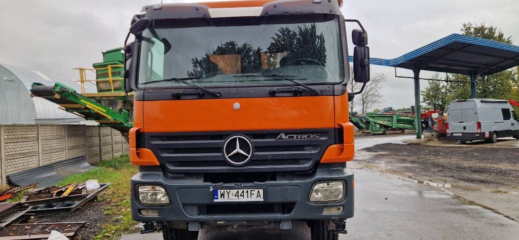 Mercedes-Benz Actros 4144 - Kravas automašīna pašizgāzējs: foto 1 Mercedes-Benz Actros 4144 - Kravas automašīna pašizgāzējs: foto 1