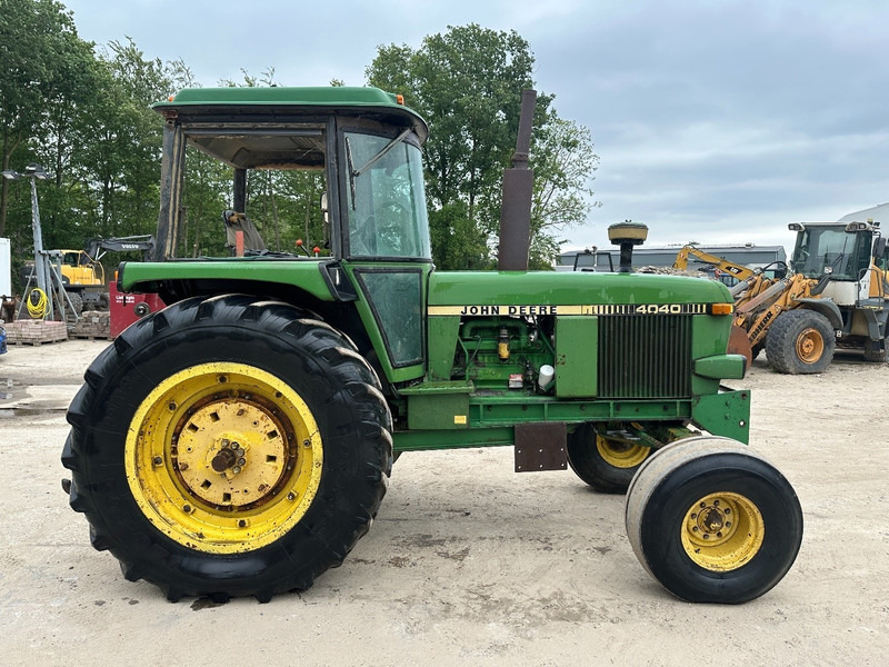 John Deere 4040 AIRCO - Traktors: foto 4 John Deere 4040 AIRCO - Traktors: foto 4