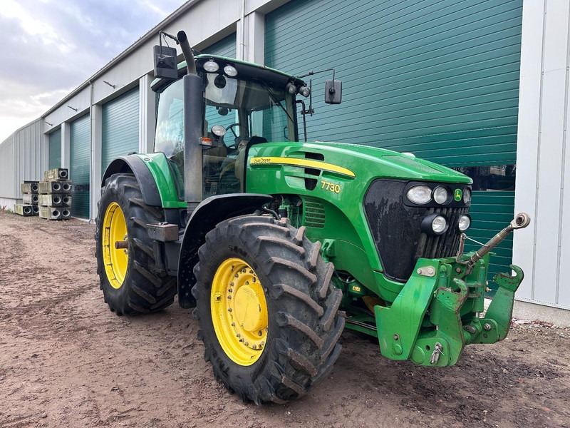 John Deere 7730 POWERQUAD - NOT 7920 - 7930 - Traktors: foto 2 John Deere 7730 POWERQUAD - NOT 7920 - 7930 - Traktors: foto 2