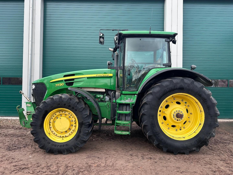 John Deere 7730 POWERQUAD - NOT 7920 - 7930 - Traktors: foto 3 John Deere 7730 POWERQUAD - NOT 7920 - 7930 - Traktors: foto 3