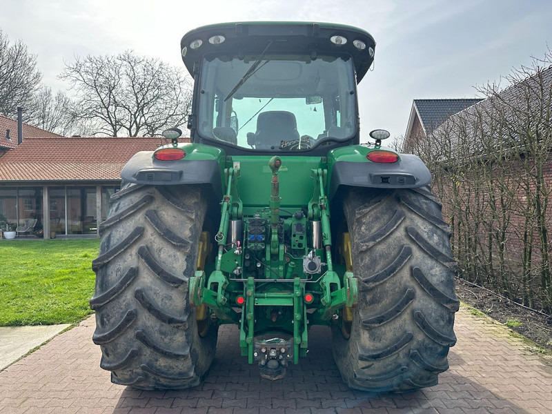 John Deere 8335R - Traktors: foto 4 John Deere 8335R - Traktors: foto 4