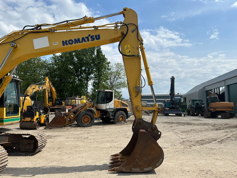 Kāpurķēžu ekskavators Komatsu HB 215 LC-1: foto 17