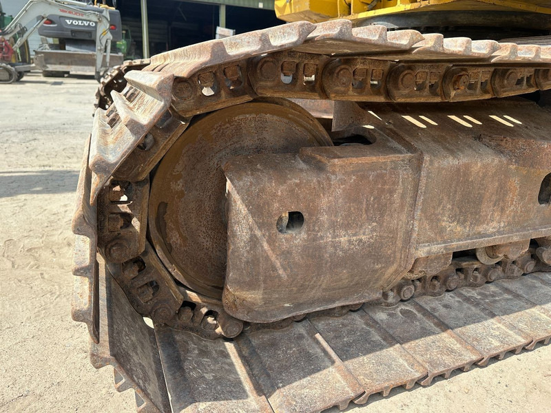 Kāpurķēžu ekskavators Komatsu HB 215 LC-1: foto 10