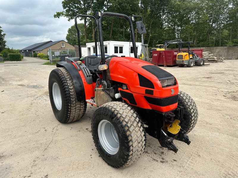 Same Solaris 55 Good tyres - Traktors ar paaugstinātu klīrensu: foto 2 Same Solaris 55 Good tyres - Traktors ar paaugstinātu klīrensu: foto 2