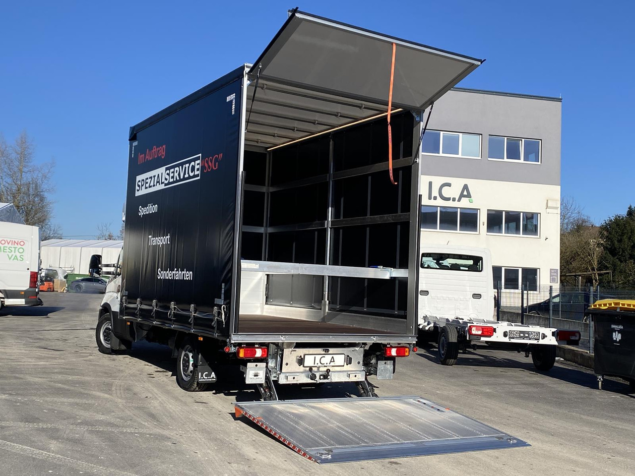 Jaunā Furgons ar tentu IVECO DAILY 35S18HP D30C | PRITSCHE PLANE + SCHLAFKABINE + LADERAMPE: foto 15 Jaunā Furgons ar tentu IVECO DAILY 35S18HP D30C | PRITSCHE PLANE + SCHLAFKABINE + LADERAMPE: foto 15