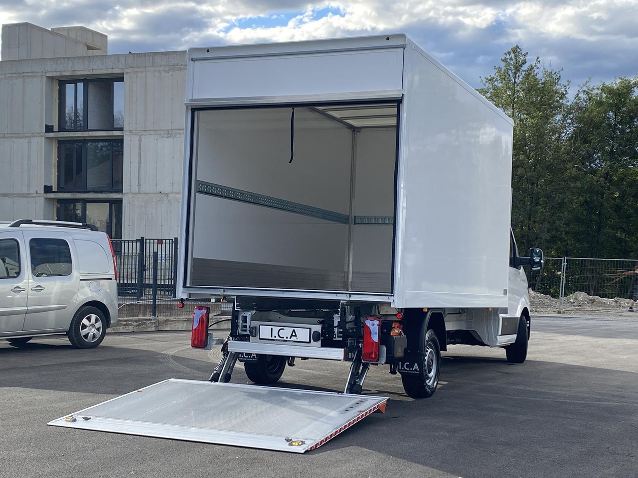 MAN TGE 3.180 RS4490 1+2, 180PS, 2.0L | ALU-BOX 4200mm + LADERAMPE līzingu MAN TGE 3.180 RS4490 1+2, 180PS, 2.0L | ALU-BOX 4200mm + LADERAMPE: foto 13