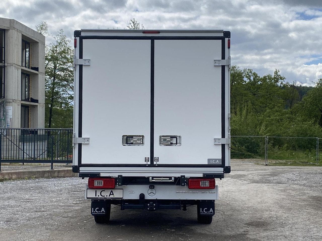 Jaunā Komercauto refrižerators MERCEDES BENZ SPRINTER  317 CDI | DOPPELREGIME TIEFKÜHLKOFFER + BACKSLEEPER: foto 27