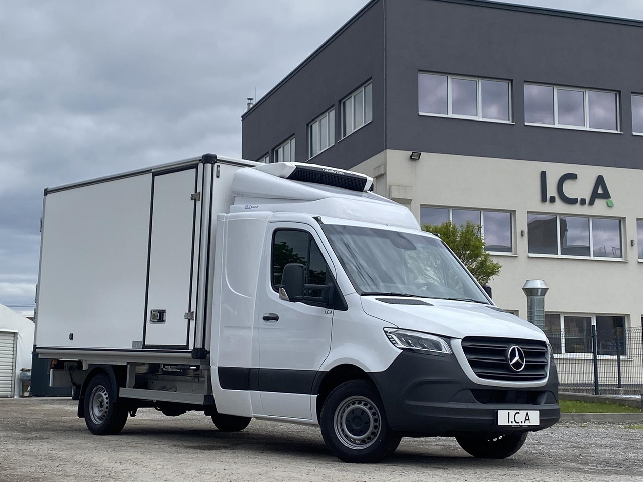 Jaunā Komercauto refrižerators MERCEDES BENZ SPRINTER  317 CDI | DOPPELREGIME TIEFKÜHLKOFFER + BACKSLEEPER: foto 33