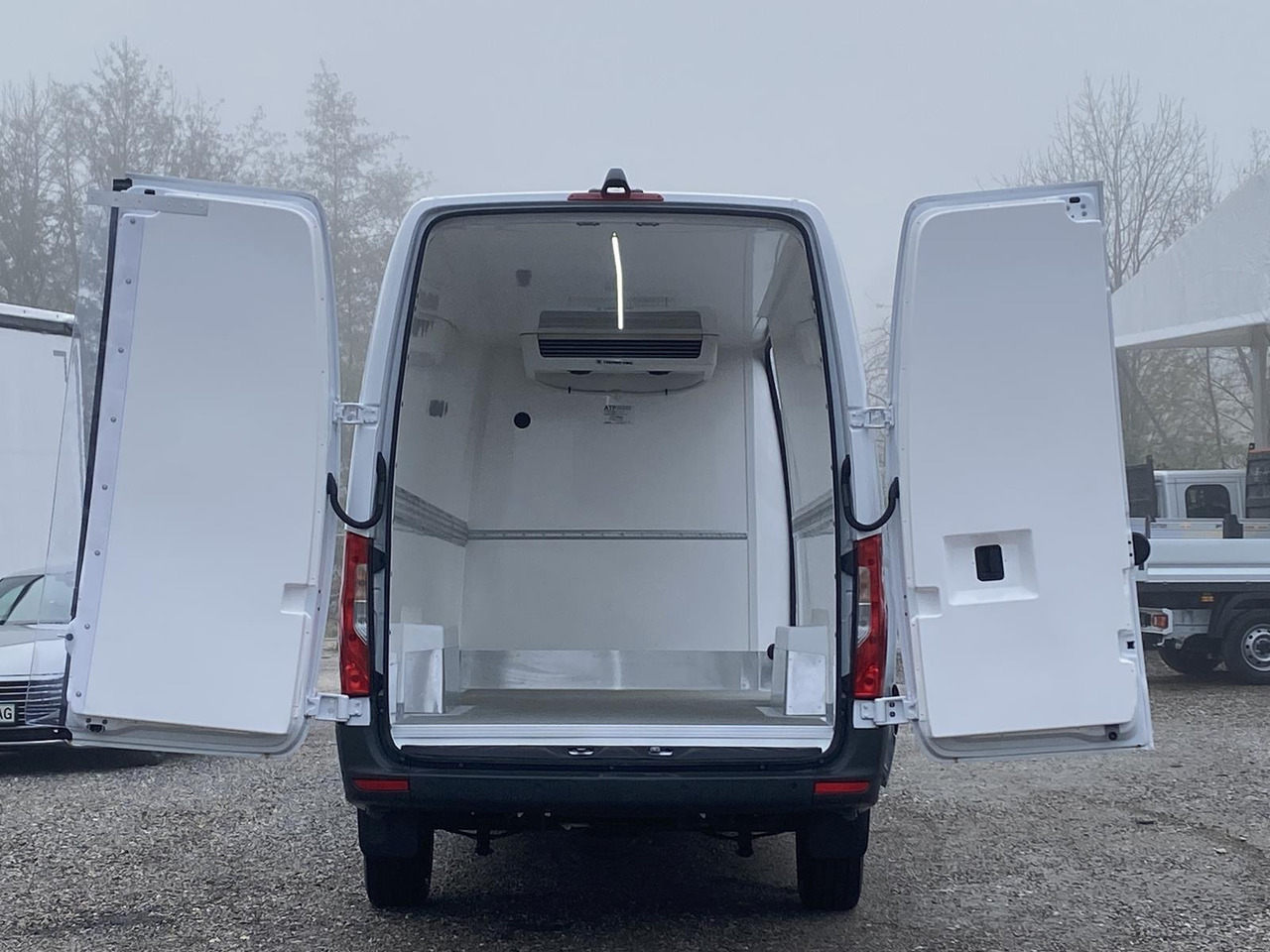 MERCEDES-BENZ SPRINTER 317 CDI L4H3 170PS AUTOMATIK FRISCHDIENST + KONVEKTA FK 3022 12-220V līzingu MERCEDES-BENZ SPRINTER 317 CDI L4H3 170PS AUTOMATIK FRISCHDIENST + KONVEKTA FK 3022 12-220V: foto 13