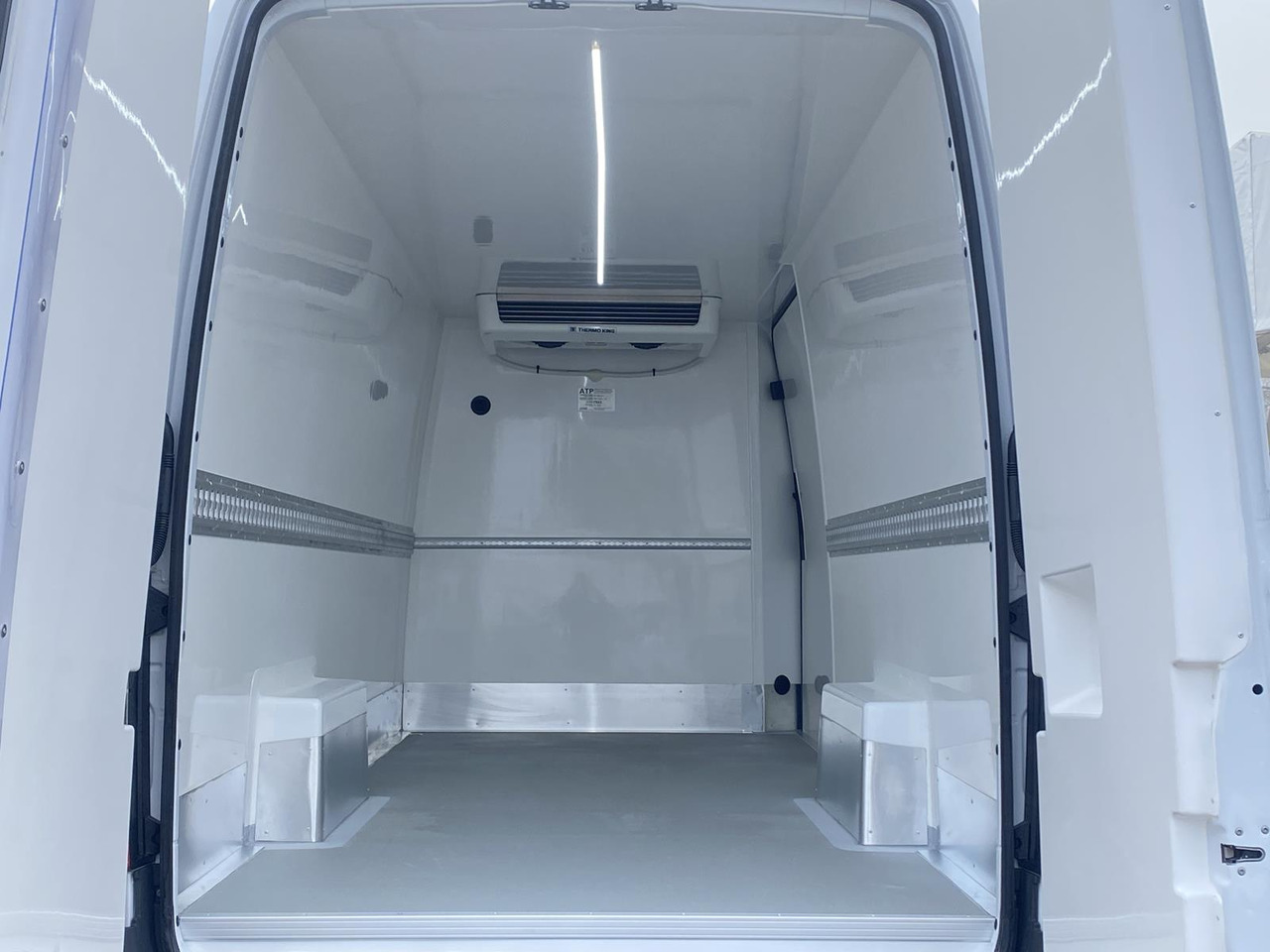 MERCEDES-BENZ SPRINTER 317 CDI L4H3 170PS AUTOMATIK FRISCHDIENST + KONVEKTA FK 3022 12-220V līzingu MERCEDES-BENZ SPRINTER 317 CDI L4H3 170PS AUTOMATIK FRISCHDIENST + KONVEKTA FK 3022 12-220V: foto 27