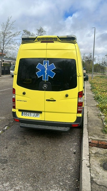 Mercedes Benz AMBULANCE Lot of 10 units Sprinter 313 CDI Automatic - Komunālā/ Specializētā tehnika: foto 2 Mercedes Benz AMBULANCE Lot of 10 units Sprinter 313 CDI Automatic - Komunālā/ Specializētā tehnika: foto 2