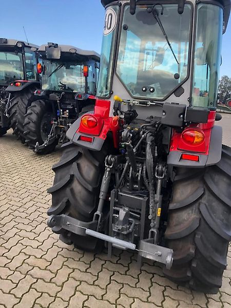 Massey Ferguson MF 3VI105 Efficient - Traktors: foto 4 Massey Ferguson MF 3VI105 Efficient - Traktors: foto 4