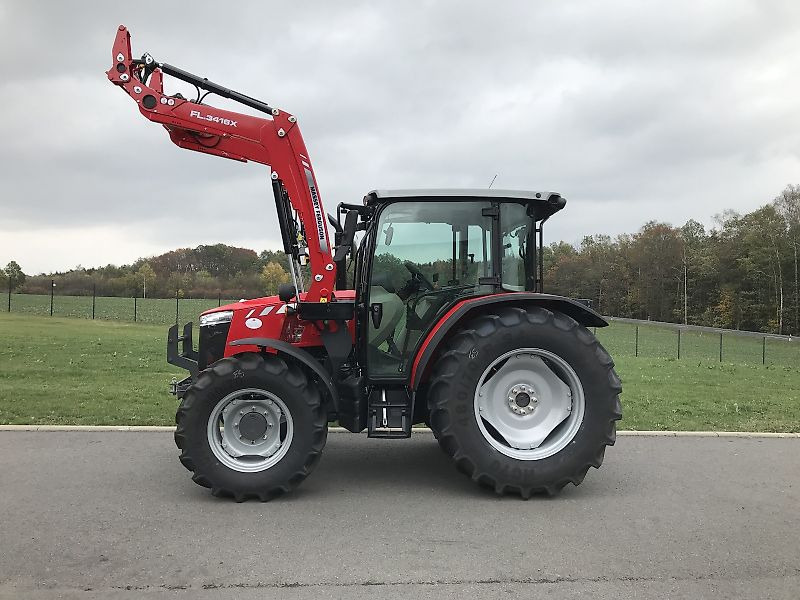 Massey Ferguson MF 4709 M Dyna-2 - Traktors: foto 1 Massey Ferguson MF 4709 M Dyna-2 - Traktors: foto 1