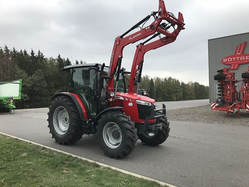 Massey Ferguson MF 4709 M Dyna-2 - Traktors: foto 4 Massey Ferguson MF 4709 M Dyna-2 - Traktors: foto 4