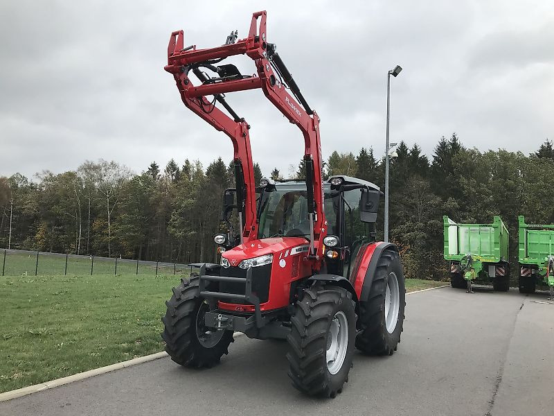 Massey Ferguson MF 4709 M Dyna-2 - Traktors: foto 5 Massey Ferguson MF 4709 M Dyna-2 - Traktors: foto 5